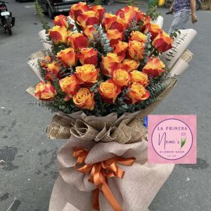 ecuador rose arm bouquet 24pcs