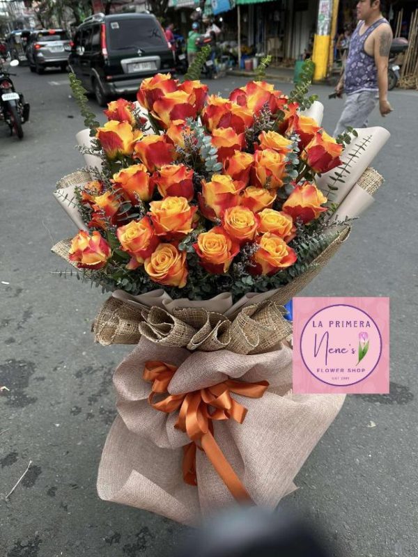 ecuador rose arm bouquet 24pcs php7,500