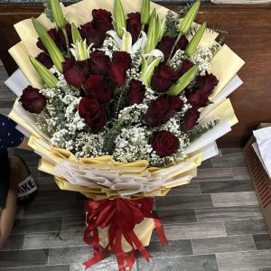 ecuador roses and casa blanca 24pcs php7,500