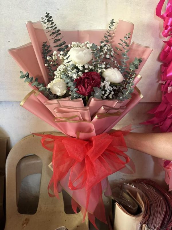 ecuadorian 10pcs paper roses 10pcs php 4,800_