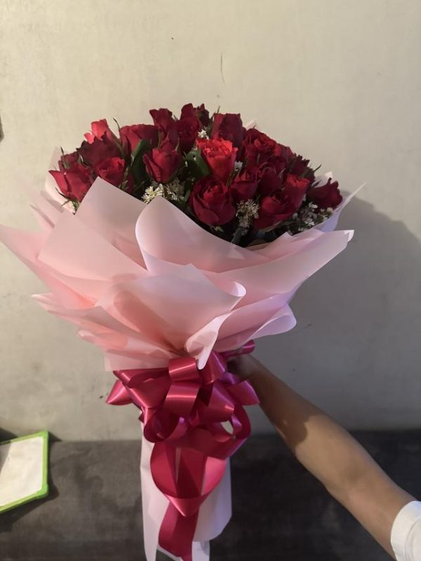 local roses 4doz. php2,500