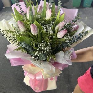 tulips 12pcs php3,500