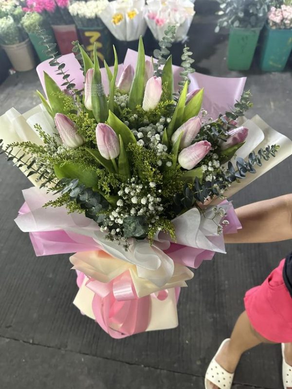 tulips 12pcs php3,500