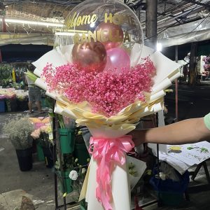 Gypsophilia with balloons