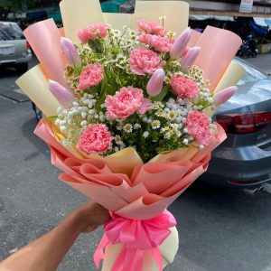 Tulips with Carnation